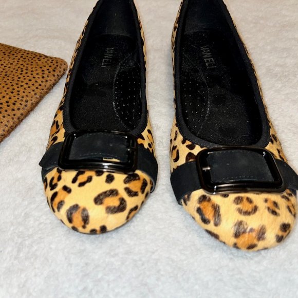 Vaneli Calf Fur - Leopard Animal Print - Flats - Size 8.5 N - Picture 2 of 5